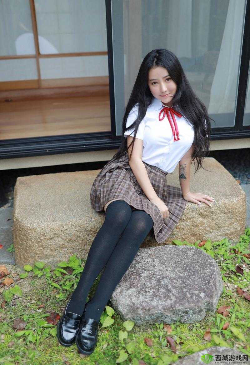 日本学生妹毛耸耸 XXX:一个关于青春与成长的故事
